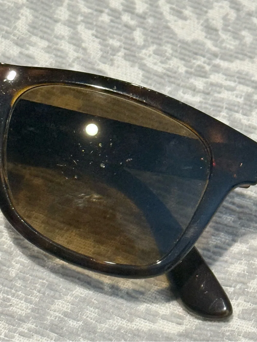 Ray-Ban /// Men’s 4640 Tortoiseshell Frame Sunglasses with Polarized Lenses